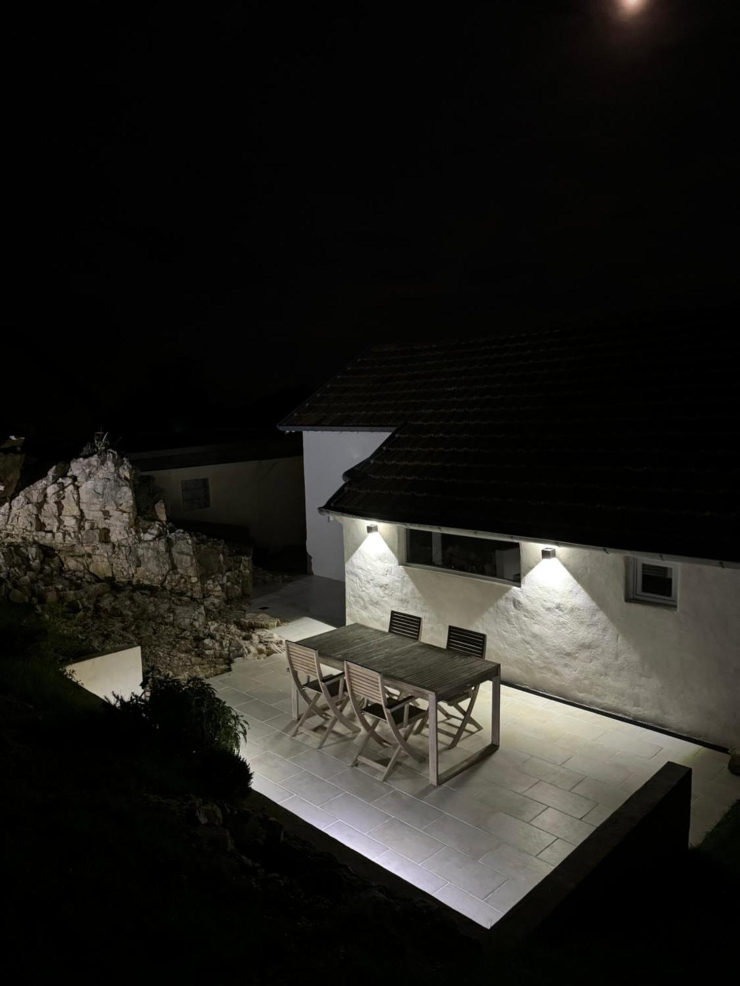 Maison Au Bord De L'Eau Les Roches Rochefort-sur-Nenon Exteriér fotografie