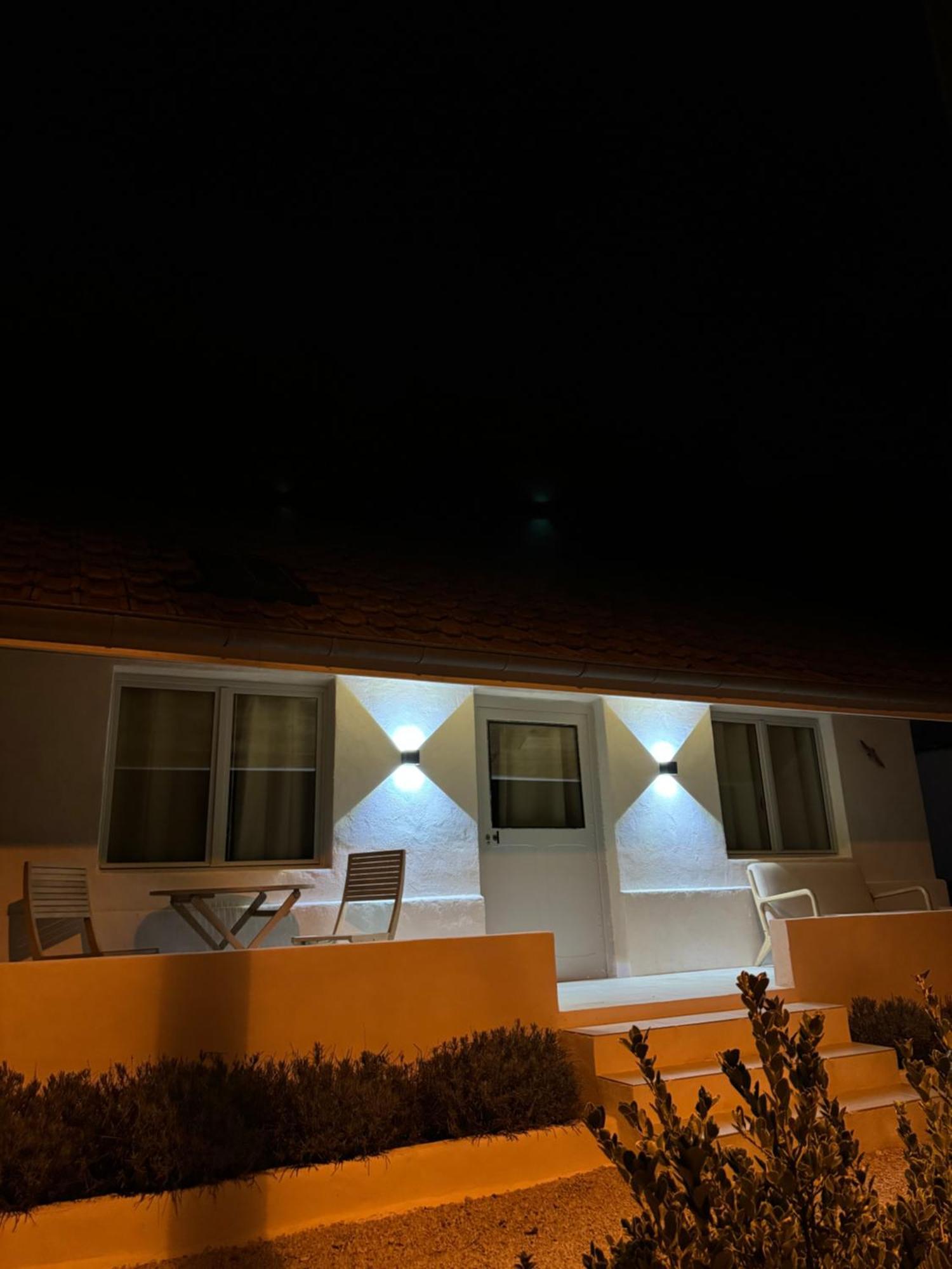 Maison Au Bord De L'Eau Les Roches Rochefort-sur-Nenon Exteriér fotografie