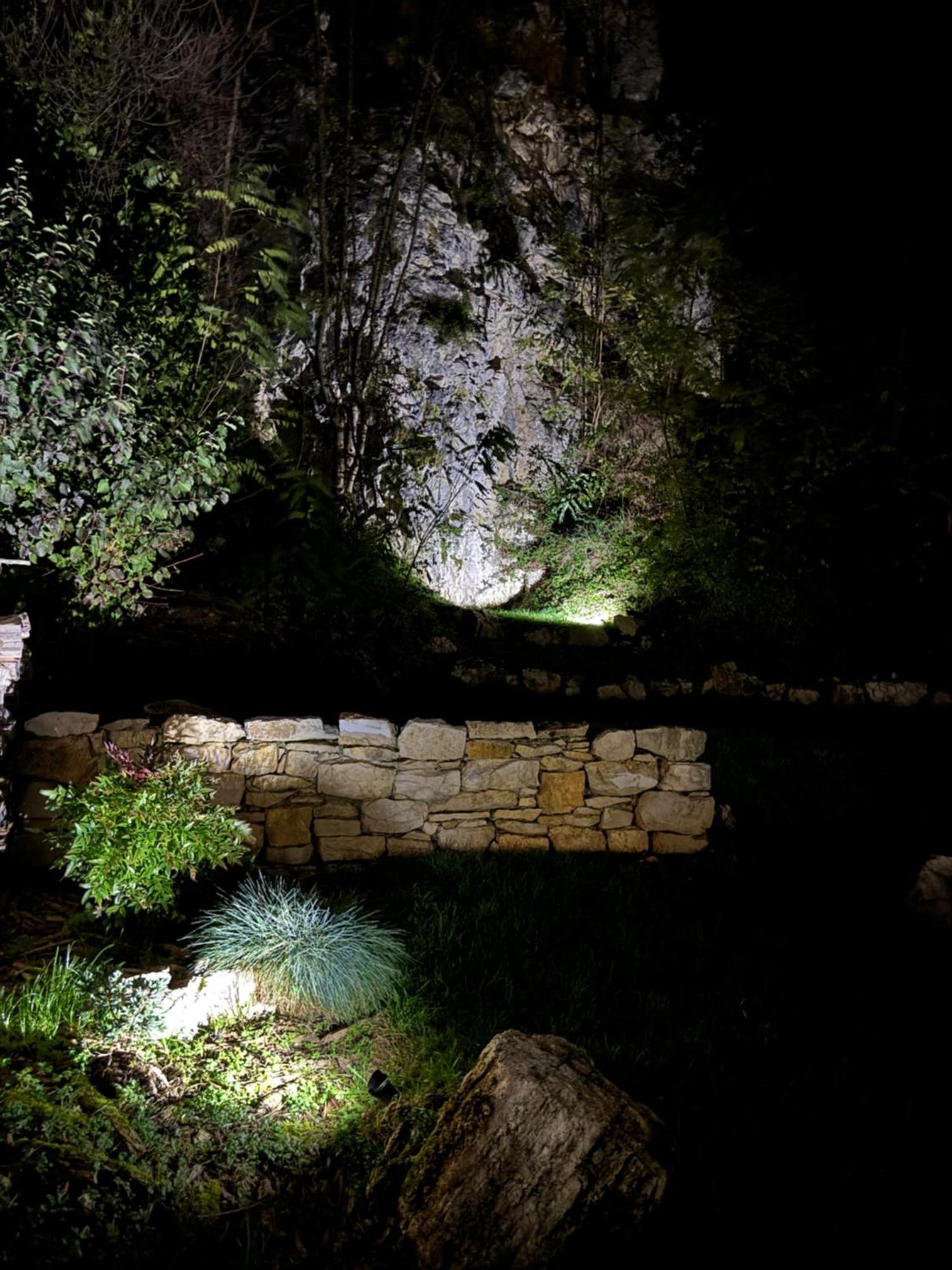 Maison Au Bord De L'Eau Les Roches Rochefort-sur-Nenon Exteriér fotografie