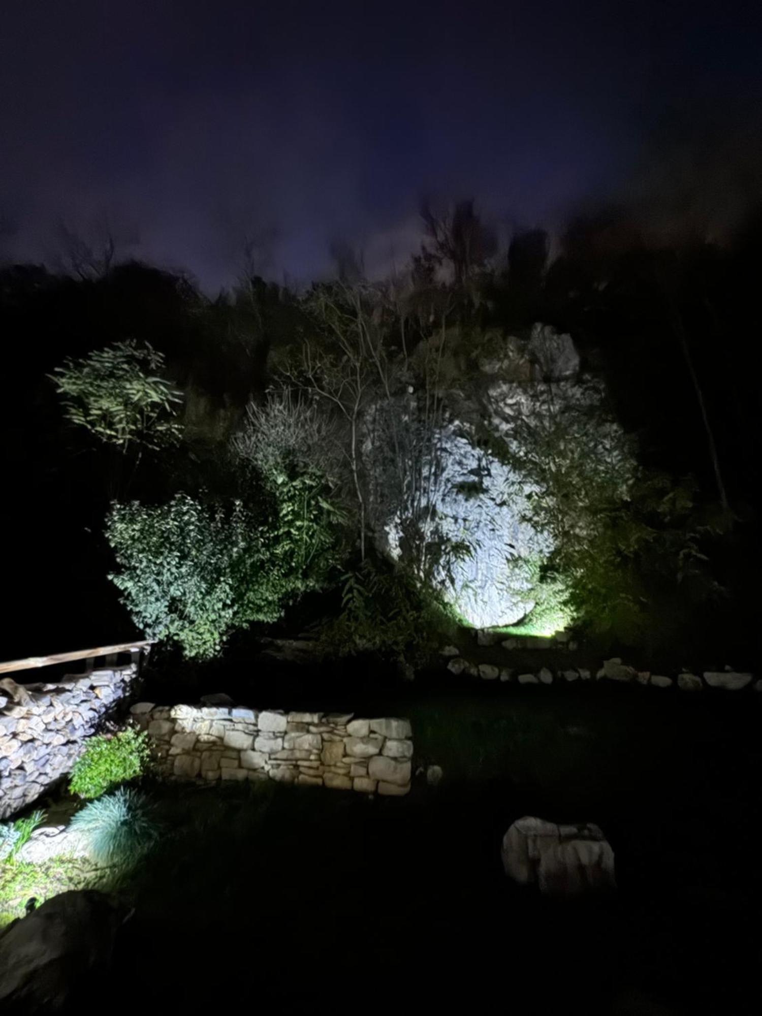 Maison Au Bord De L'Eau Les Roches Rochefort-sur-Nenon Exteriér fotografie