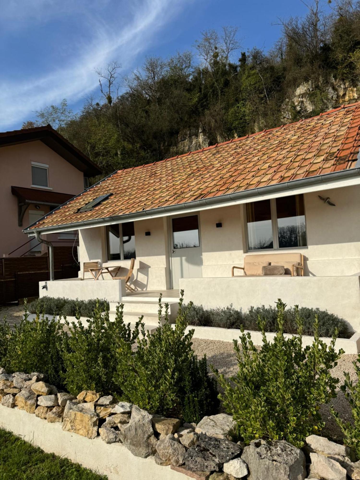 Maison Au Bord De L'Eau Les Roches Rochefort-sur-Nenon Exteriér fotografie