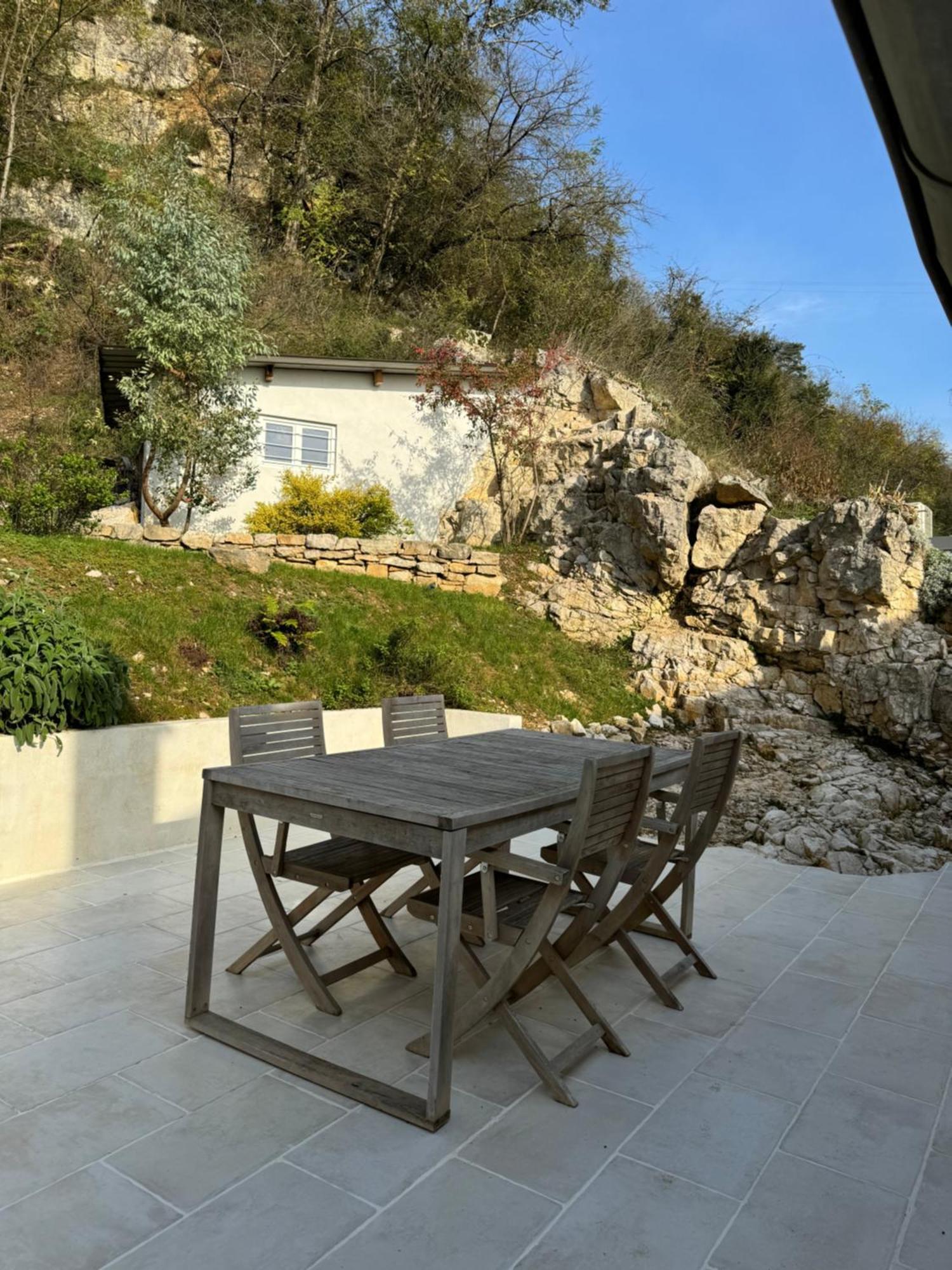 Maison Au Bord De L'Eau Les Roches Rochefort-sur-Nenon Exteriér fotografie
